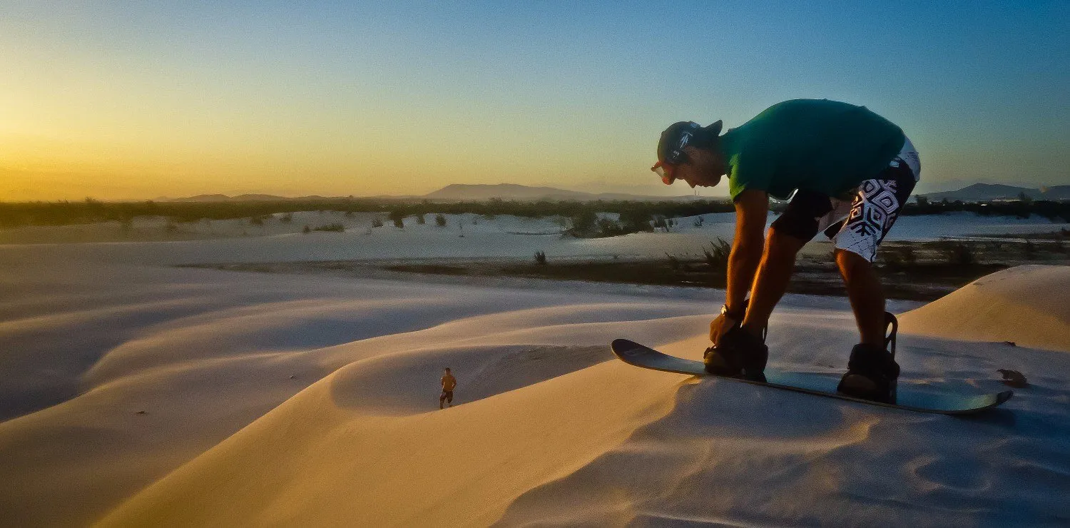 Sandboard nas dunas de Cabo Frio